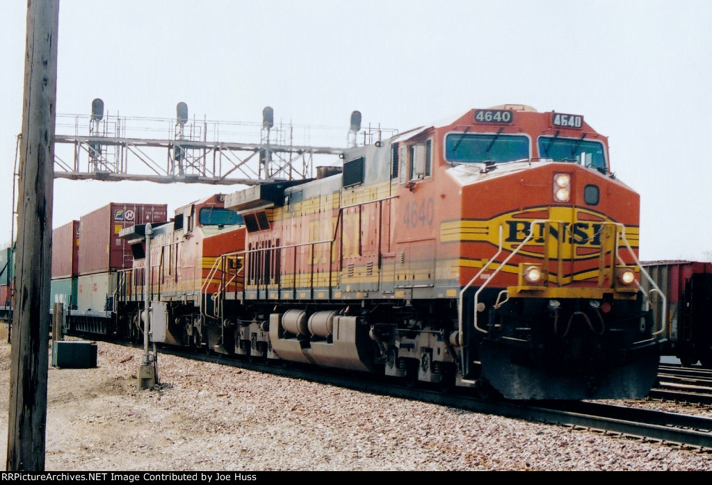 BNSF 4640 West